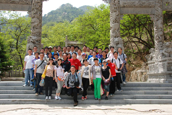 我公司组织春游活动——拥抱春天 拥抱大自然(图1) 我公司组织春游活动——拥抱春天 拥抱大自然(图1)