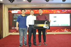 创新致远,拥抱改变—确信信息2017年会盛典颁奖典礼(图8) 创新致远,拥抱改变—确信信息2017年会盛典颁奖典礼(图8)